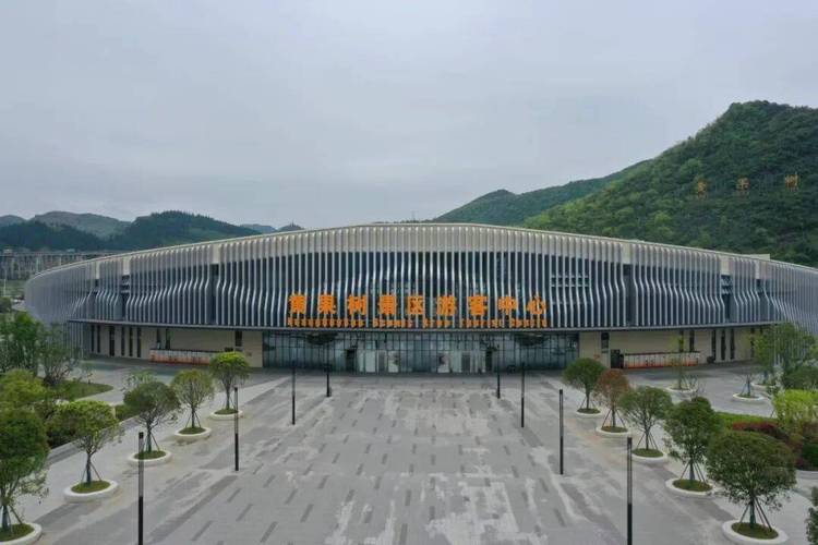 融山水文脉 筑便民枢纽——黄果树景区游客中心打造旅游服务新标杆